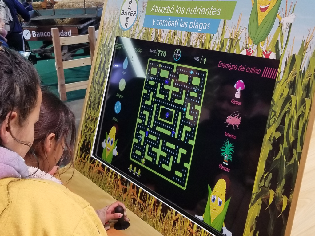 pacman-style-arcade-experience