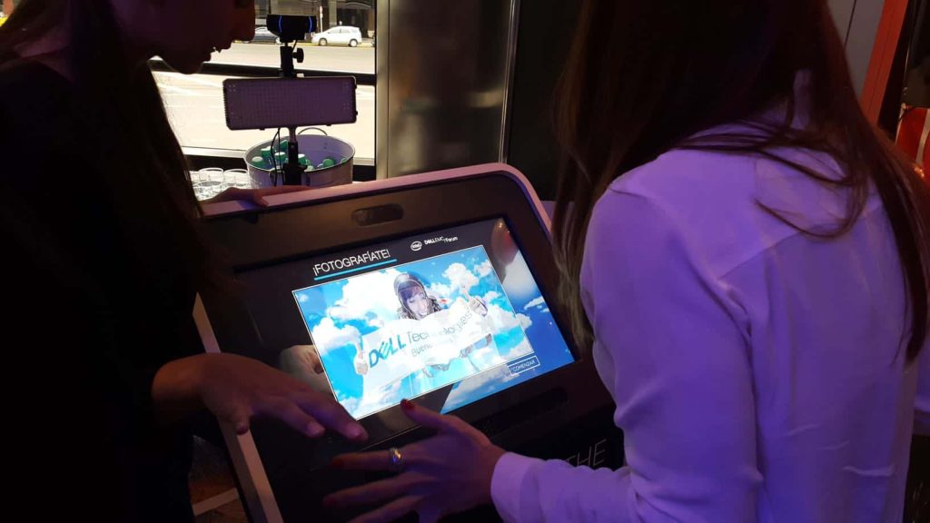 Dell: Skydiving Without Leaving the Trade Show Floor